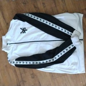 Zoo york -umbreakable-